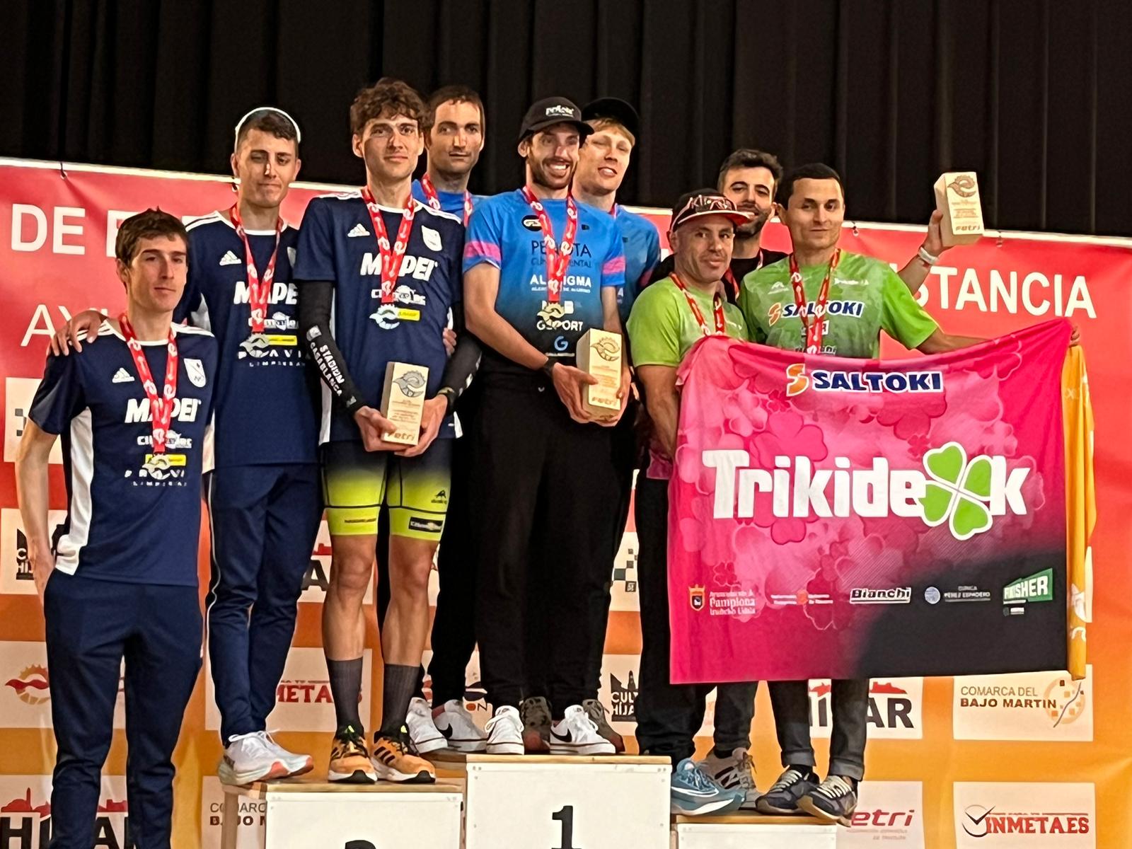 Saltoki Trikideak y Laura Gómez, vencen en el Campeonato de España de duatlón media distancia
